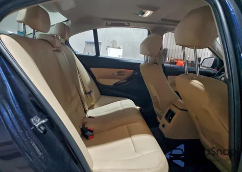 2017 BMW 320 Xi z USA, uszkodzony, nr VIN WBA8E5G54HNU23047